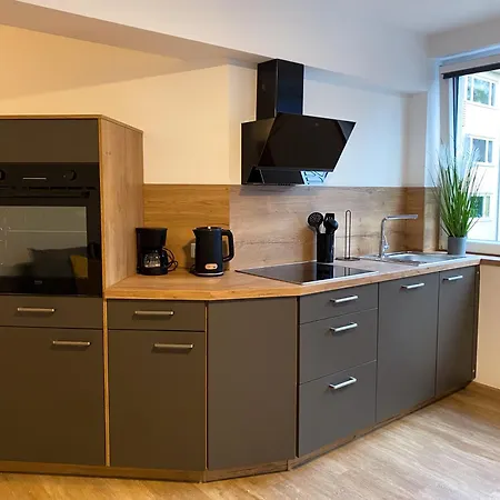 アパート Modernes Im Zentrum Inklusive Parkplatz